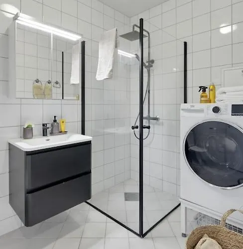 Lys & Luksurios Leilighet Midt I Sentrum! *