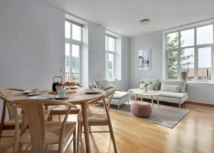 Lys & Luksurios Leilighet Midt I Sentrum! Apartment *